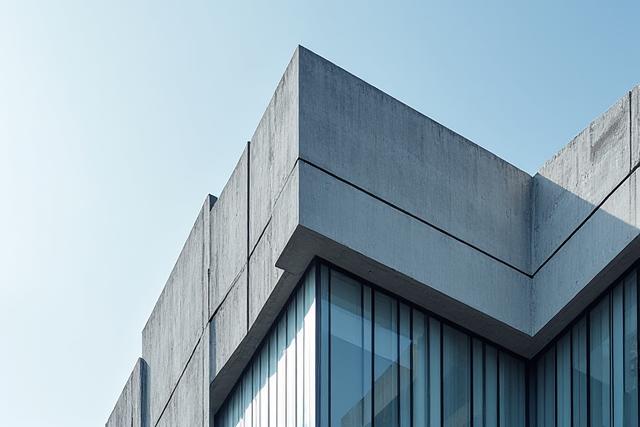 Bangunan moden dengan reka bentuk unik
